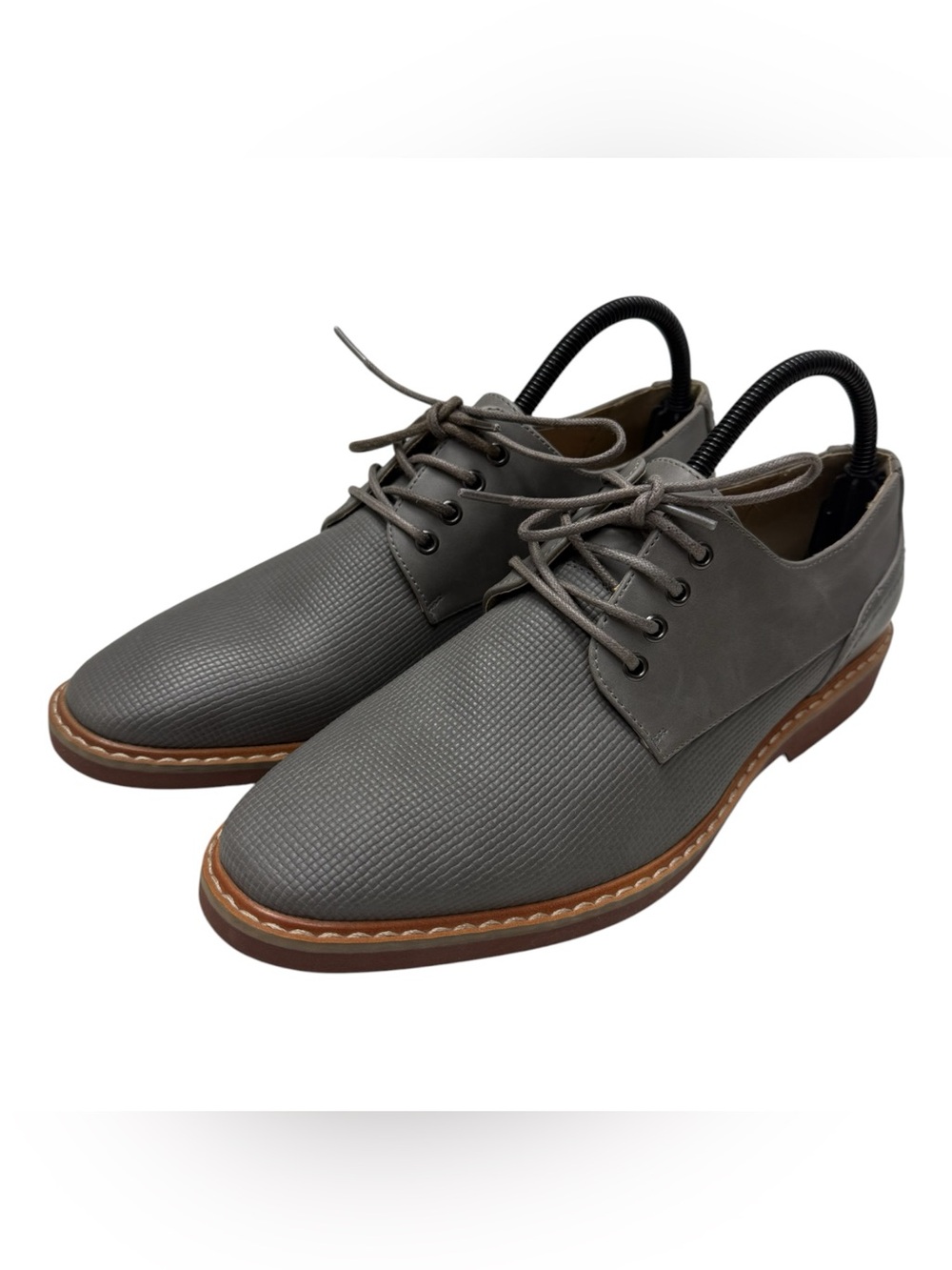 Unlisted by Kenneth Cole Grey Textured Lace-Up Oxfords size 7.5